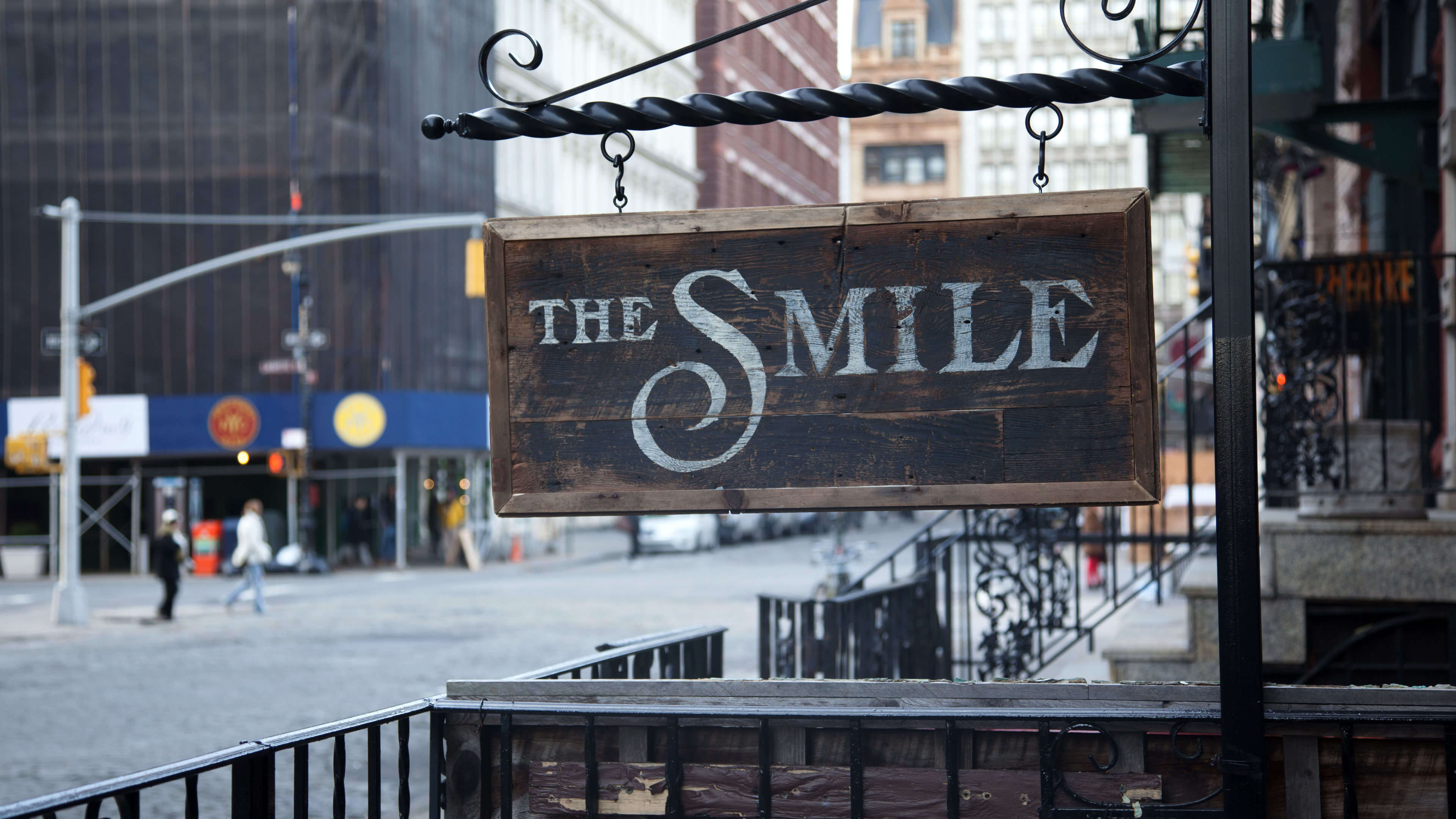 The Smile: A Cozy Café